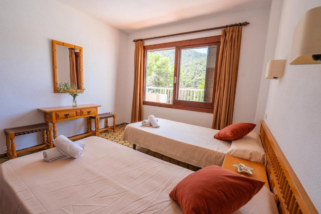 2-Bedroom Apartment