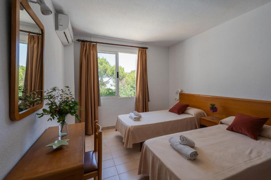 2-Bedroom Apartment with AC